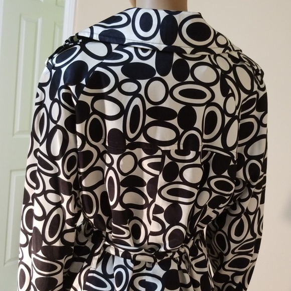 Jacket - Picture 5 of 6